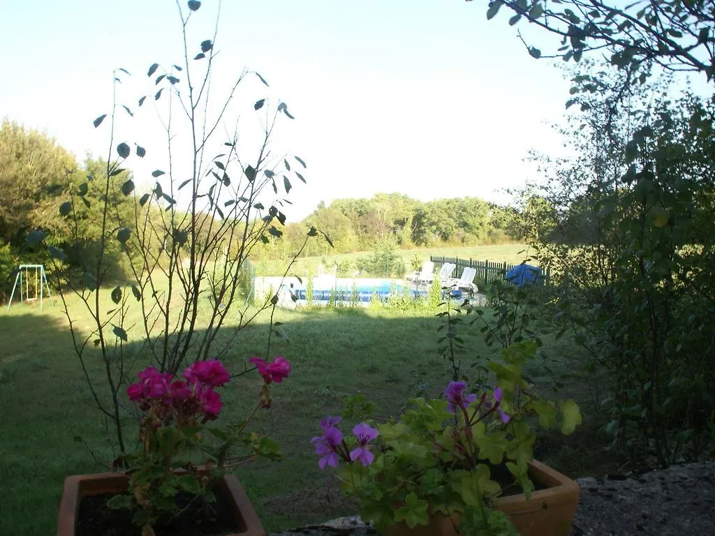 Beautiful Holiday Home Near The Forest Murat