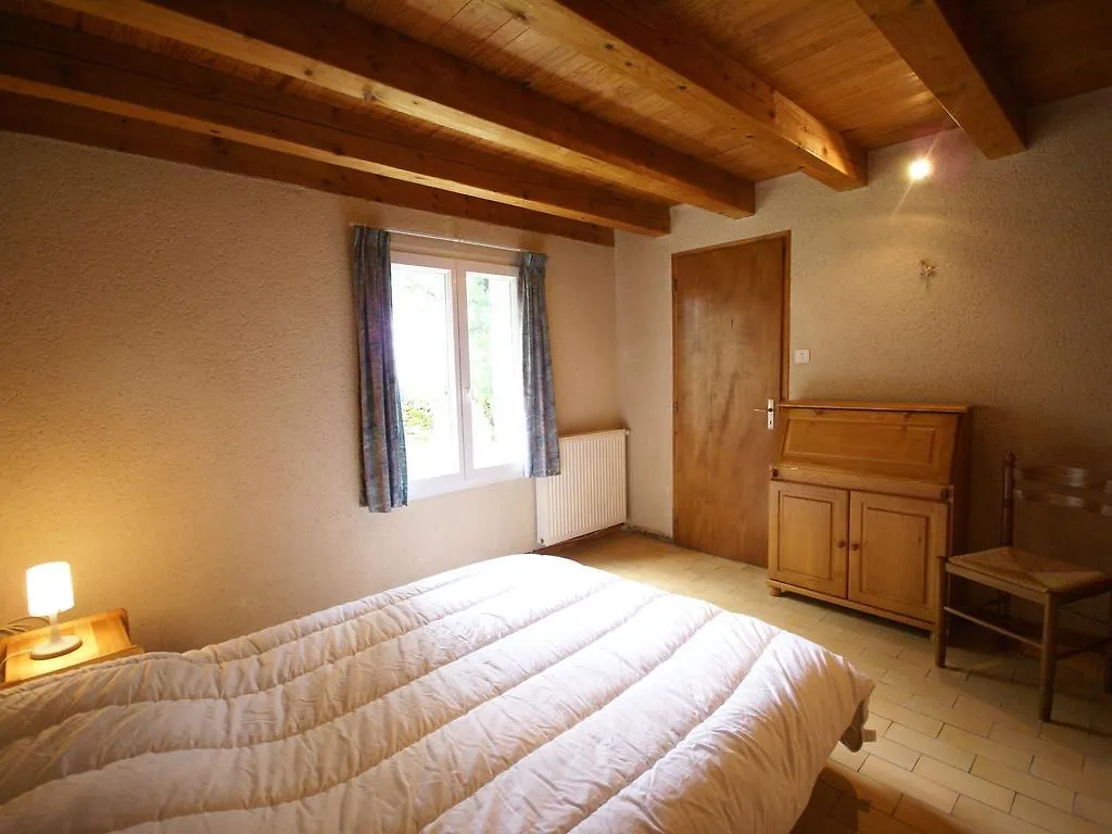 Beautiful Holiday Home Near The Forest Murat Francia