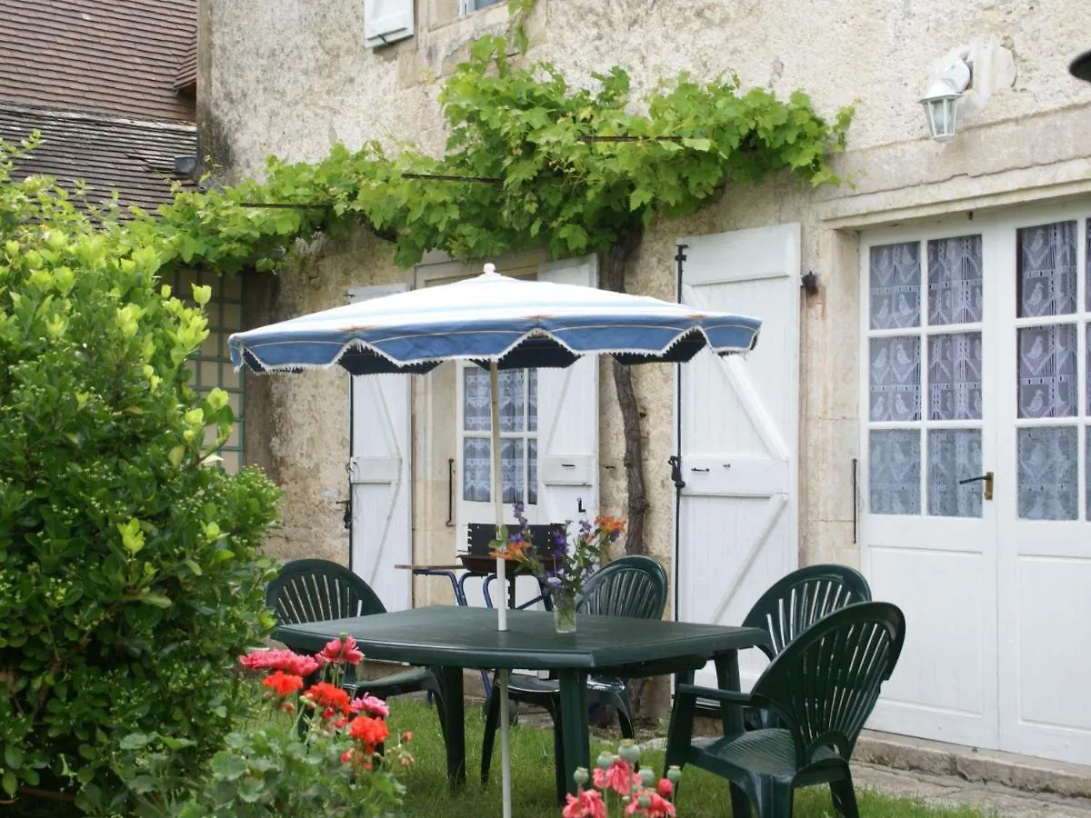 Beautiful Holiday Home Near The Forest Murat